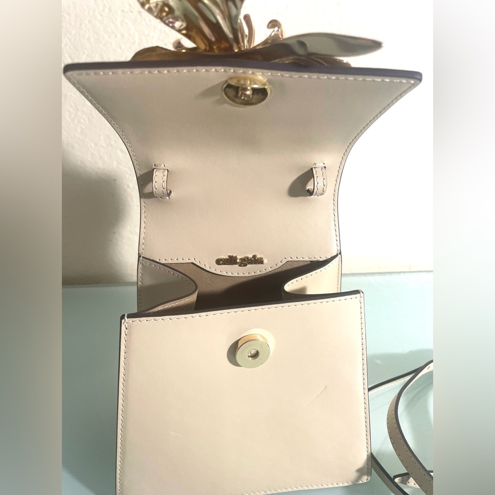 Cult Gaia Mini Emilia Tote Bag - Picture 12 of 15